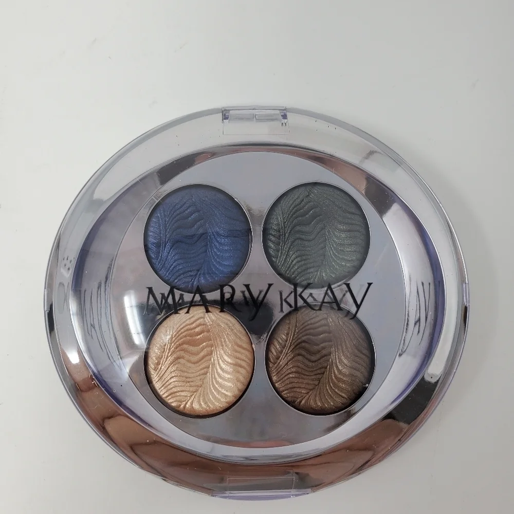NIB MARY KAY Maui Garden Pure Dimensons Eyeshadow Palette